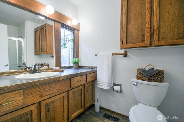 2201 Nut Tree Loop SE, Olympia, WA 98501