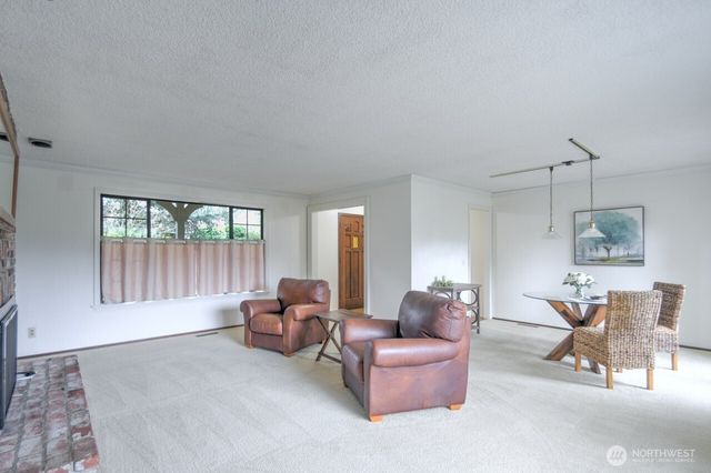 2201 Nut Tree Loop SE, Olympia, WA 98501