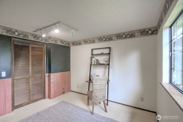 2201 Nut Tree Loop SE, Olympia, WA 98501