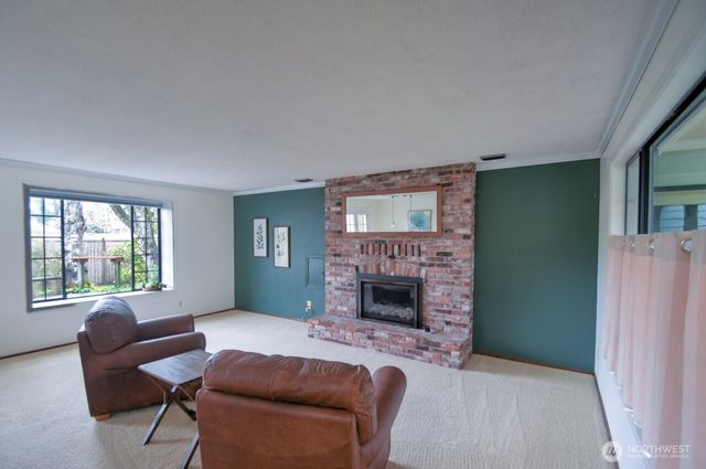 2201 Nut Tree Loop SE, Olympia, WA 98501