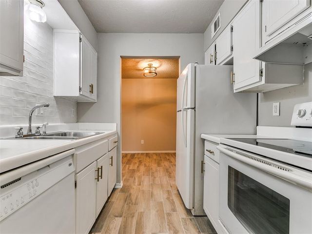 2616 N Ann Arbor Avenue 113, Oklahoma City, OK 73127