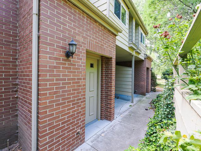 3221 SHADOWBROOK CIR, Provo, UT 84604