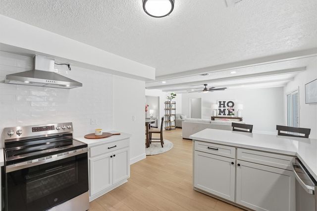 10302 Belfast Road, La Porte, TX 77571