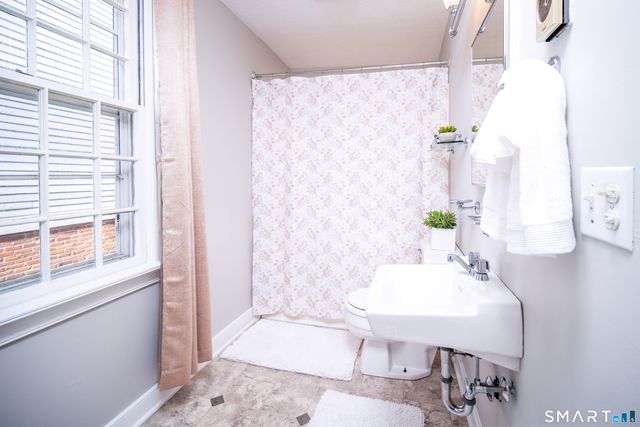 12 Sherman Street 12, Norwich, CT 06360