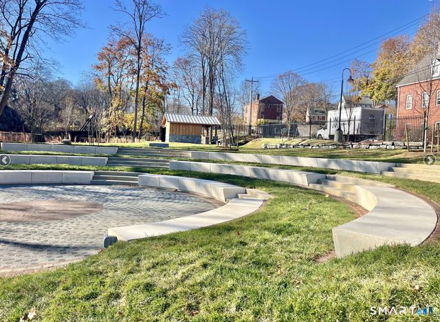 12 Sherman Street 12, Norwich, CT 06360