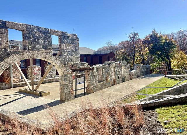 12 Sherman Street 12, Norwich, CT 06360