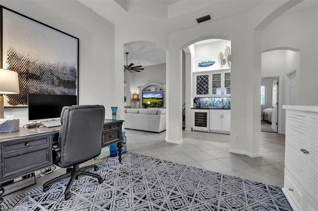 3750 Lakeview Isle CT, Fort Myers, FL 33905