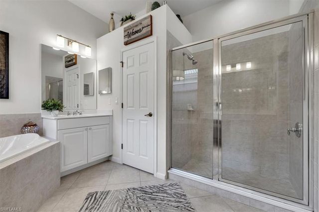 3750 Lakeview Isle CT, Fort Myers, FL 33905