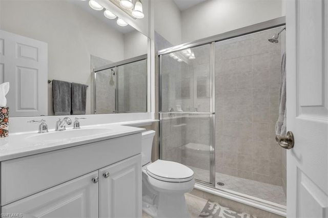 3750 Lakeview Isle CT, Fort Myers, FL 33905