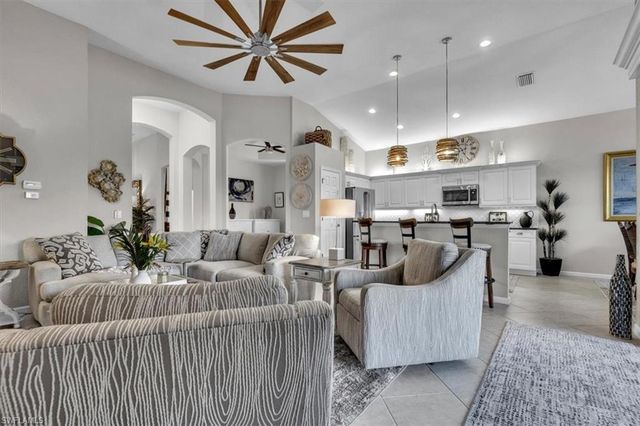 3750 Lakeview Isle CT, Fort Myers, FL 33905