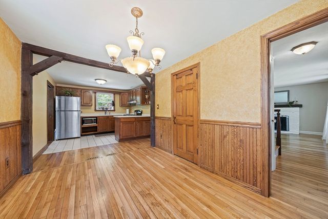 12 Walnut Rd, Norwell, MA 02061