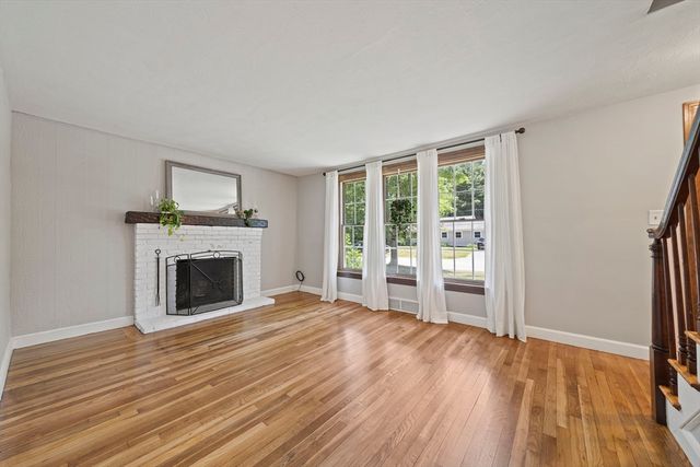 12 Walnut Rd, Norwell, MA 02061