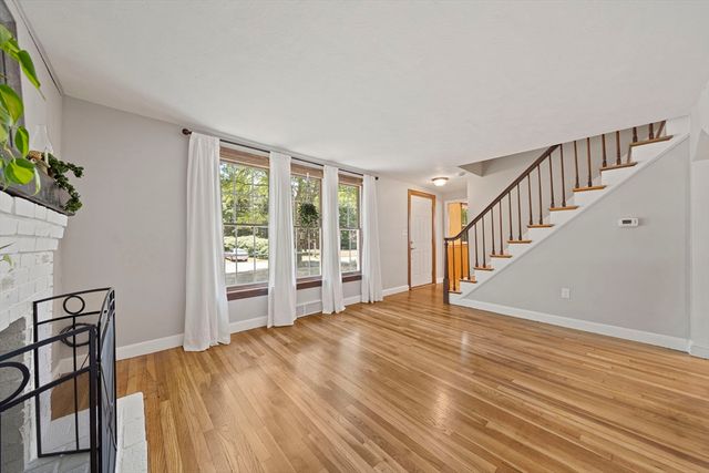 12 Walnut Rd, Norwell, MA 02061