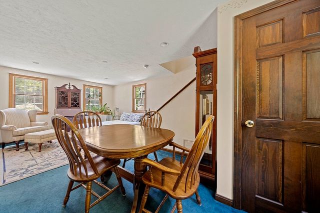 12 Walnut Rd, Norwell, MA 02061