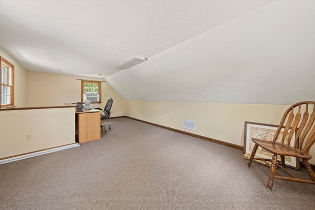 12 Walnut Rd, Norwell, MA 02061