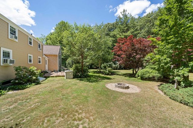 12 Walnut Rd, Norwell, MA 02061