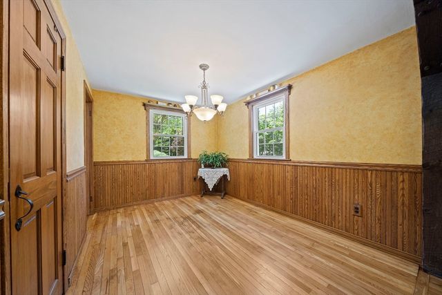 12 Walnut Rd, Norwell, MA 02061