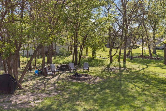 9825 Debbie Lane, Machesney Park, IL 61115