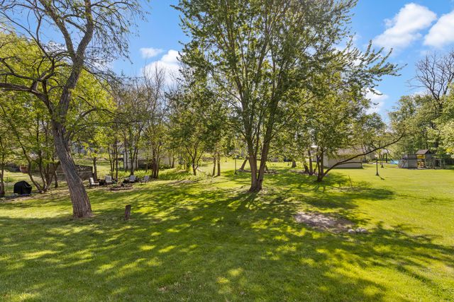 9825 Debbie Lane, Machesney Park, IL 61115