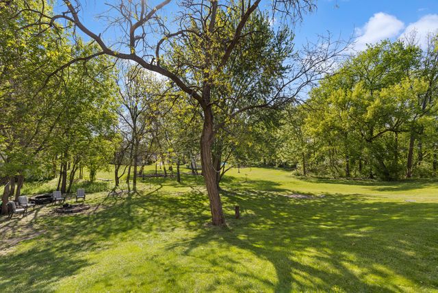 9825 Debbie Lane, Machesney Park, IL 61115
