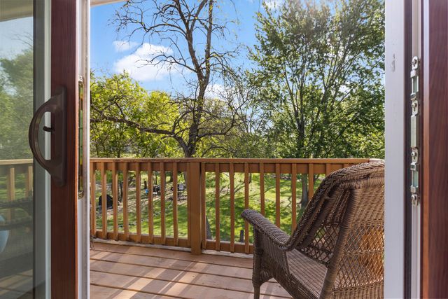 9825 Debbie Lane, Machesney Park, IL 61115