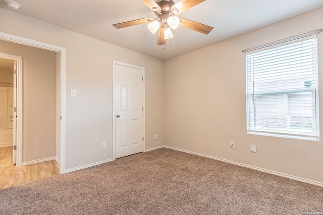 5810 MACHAELA TRCE, San Antonio, TX 78242