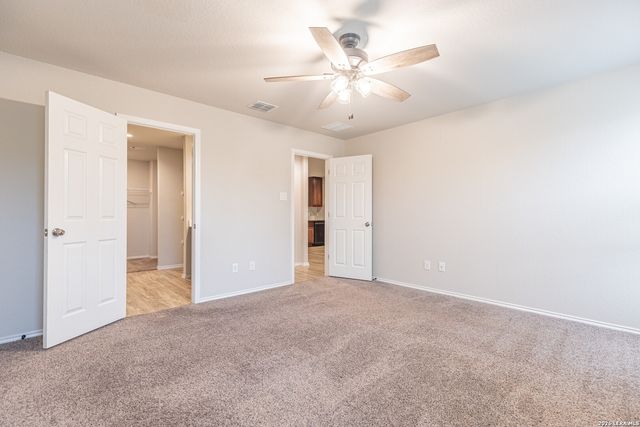 5810 MACHAELA TRCE, San Antonio, TX 78242
