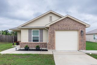 5810 MACHAELA TRCE, San Antonio, TX 78242