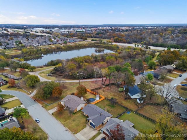 7004 E 93rd Street, Tulsa, OK 74133