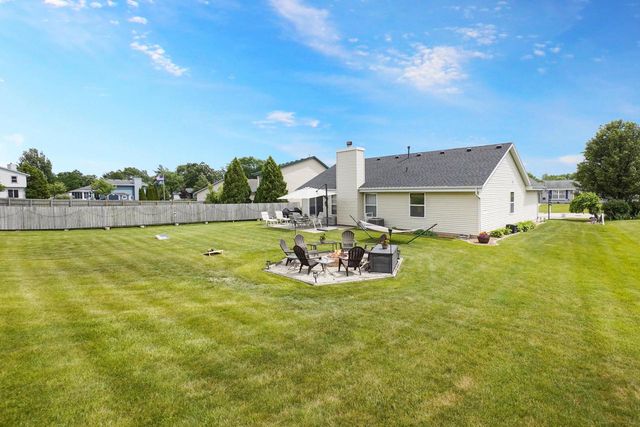 1100 E Keri LANE, Oak Creek, WI 53154