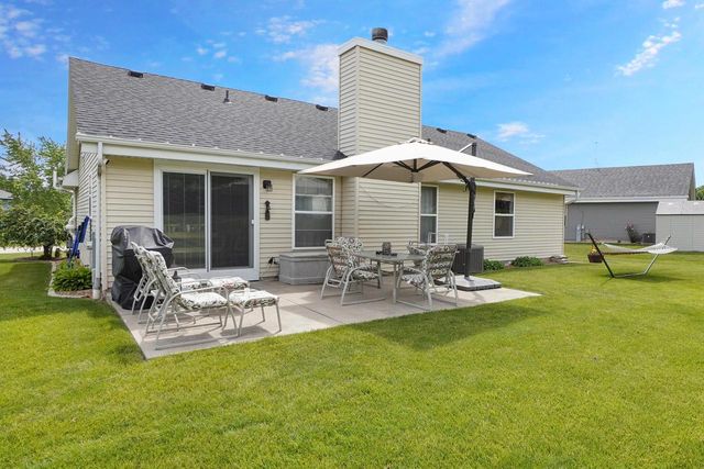 1100 E Keri LANE, Oak Creek, WI 53154