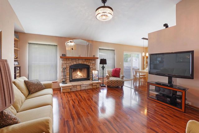 1100 E Keri LANE, Oak Creek, WI 53154