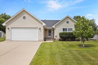 1100 E Keri LANE, Oak Creek, WI 53154