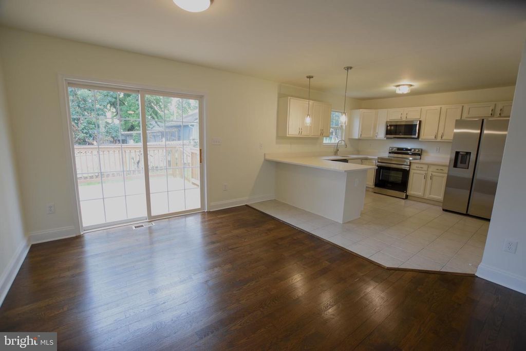 7932 E END DR, Baltimore, MD 21226