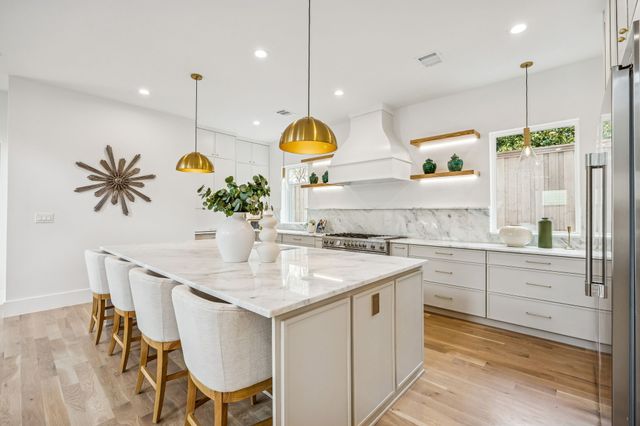 1811 Bermuda Street, Dallas, TX 75214