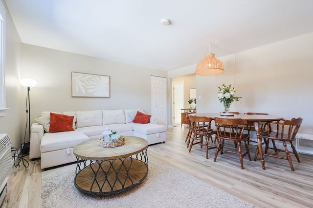 1 Wilbur Terrace 6, Norton, MA 02766