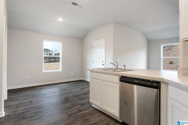 323 AMBER AVENUE, Calera, AL 35040