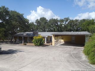 650 Oakleaf, Canyon Lake, TX 78133