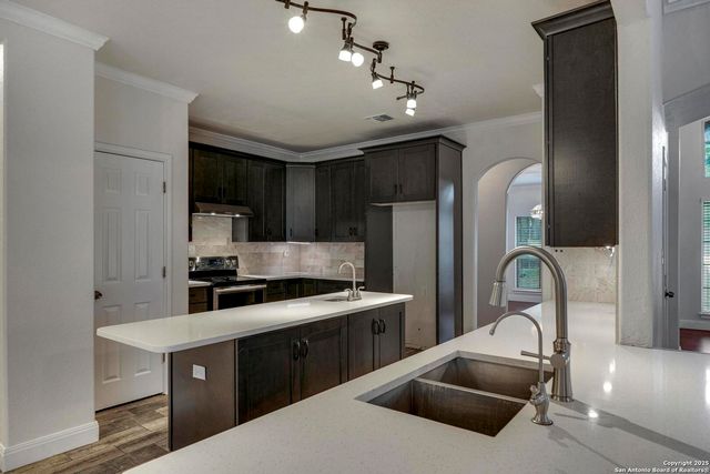 15210 Fall Bluff, San Antonio, TX 78247