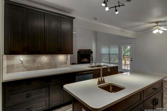 15210 Fall Bluff, San Antonio, TX 78247