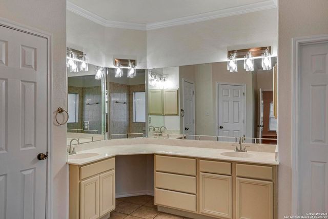 15210 Fall Bluff, San Antonio, TX 78247