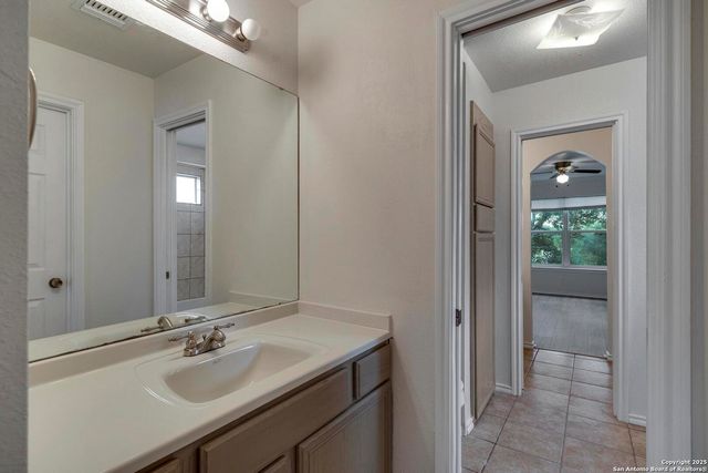 15210 Fall Bluff, San Antonio, TX 78247