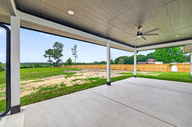 31807 Charter Lane, Waller, TX 77484