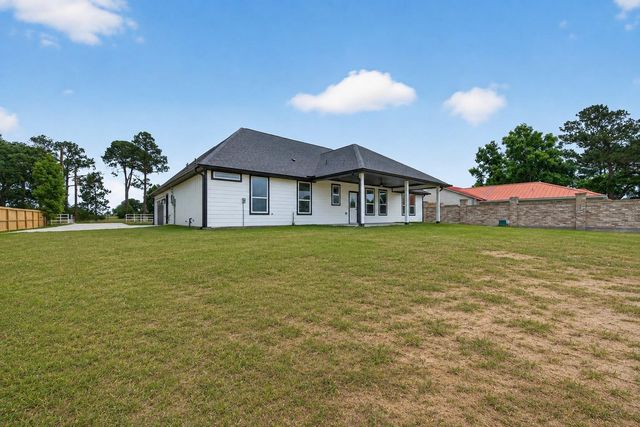 31807 Charter Lane, Waller, TX 77484