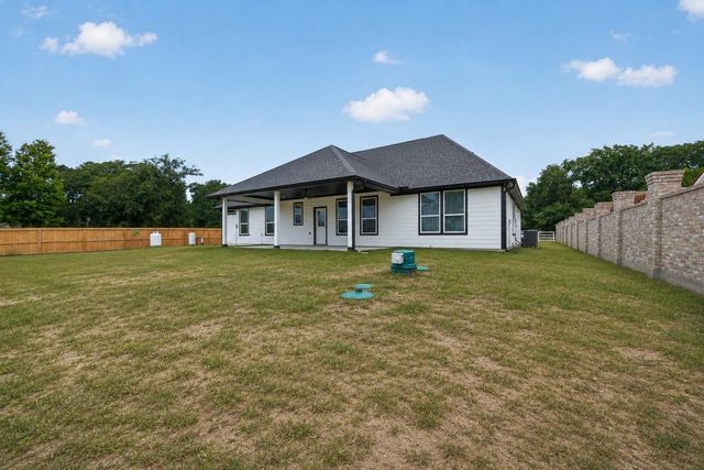 31807 Charter Lane, Waller, TX 77484