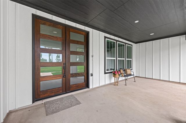 31807 Charter Lane, Waller, TX 77484