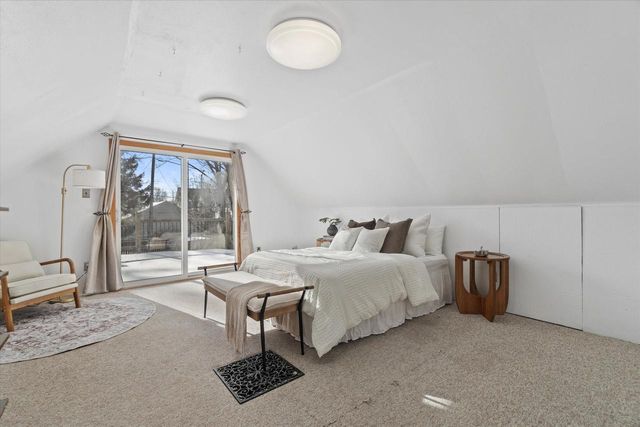 2319 E Eden PLACE, Saint Francis, WI 53235