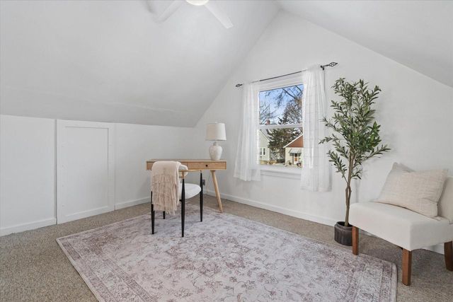 2319 E Eden PLACE, Saint Francis, WI 53235