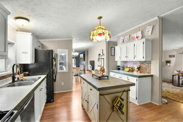 2330 CHARTER OAK Court, Berlin Charter Township, MI 48166