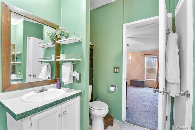 2330 CHARTER OAK Court, Berlin Charter Township, MI 48166